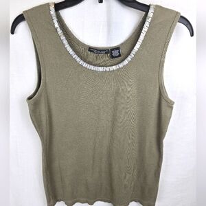 Reference Point Green Tank With Silver Neckline Tank Top Sz L